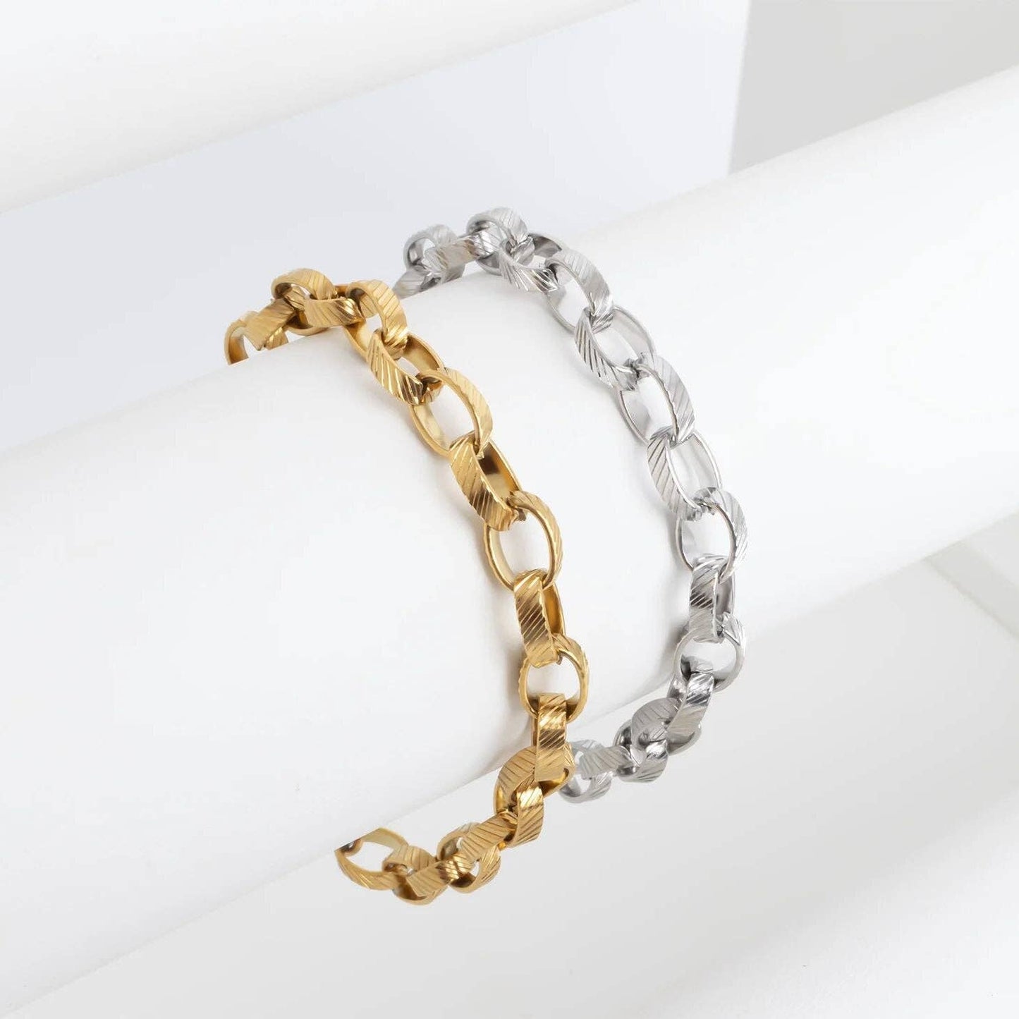 18K Gold PVD Stainless Steel Thick Oval Chain Bracelet