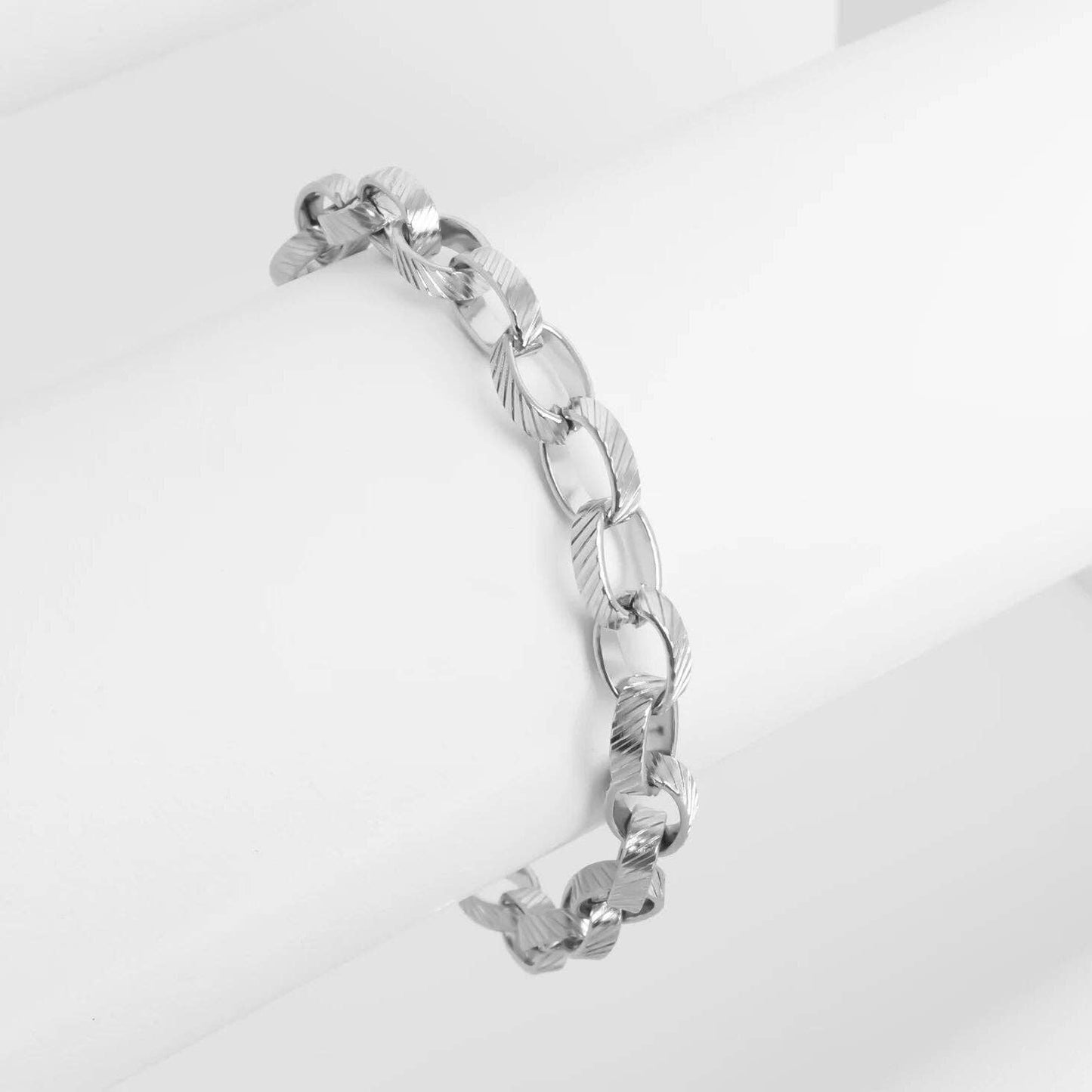 18K Gold PVD Stainless Steel Thick Oval Chain Bracelet